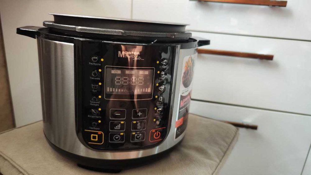 Продам мультиварку-скороварку(оригинал)