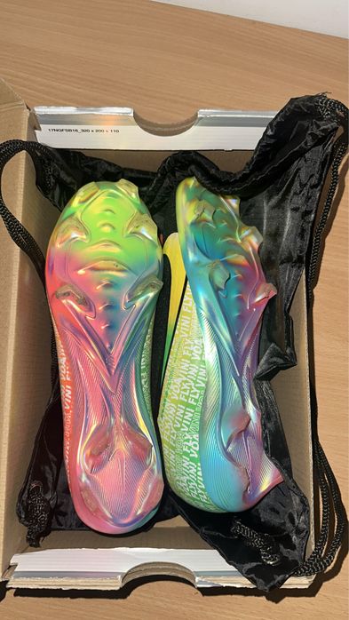 Football boots Nike Vini Fly Vapor 16-size 41