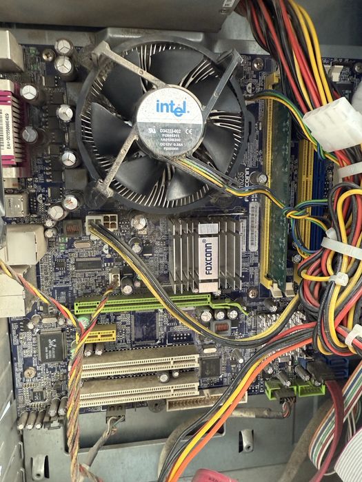 Компьютер в сборе!