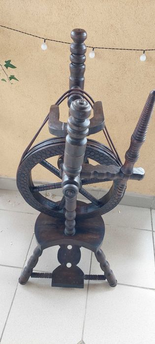 Стар чекрък голям за работа или украса