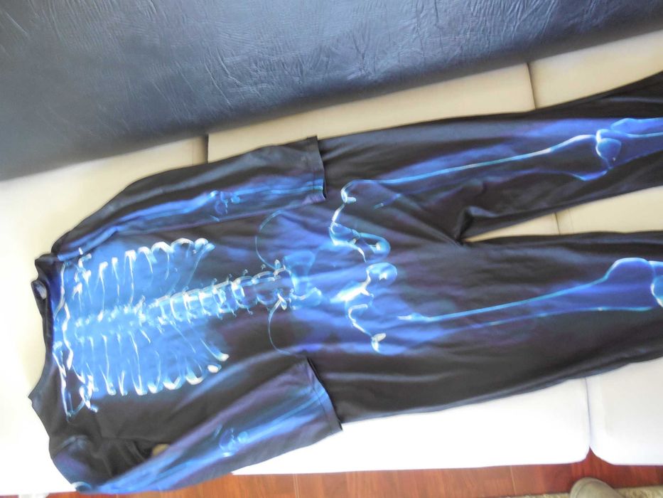 Costum de Halloween , bal mascat pentru baiat de 9 - 10 ani