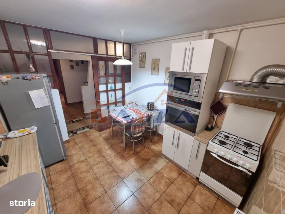 Vlad Tepes, apartament 4 camere, etaj 2, semimobilat si utilat