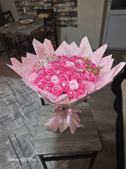 Buchet 71 trandafiri din săpun