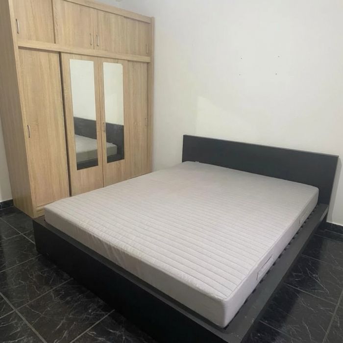 Inchiriez apartament cu 3 dormitoare+bucatarie Open space