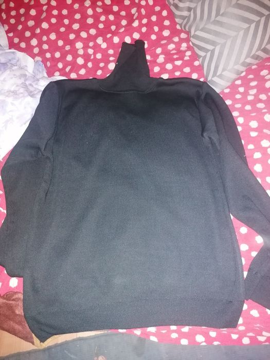 Pulovere noi l-xl, 50 lei bucata