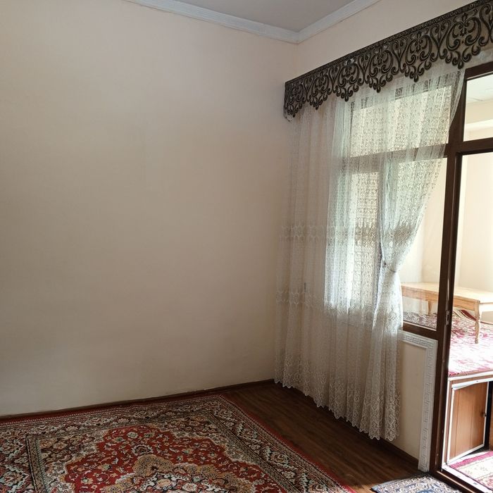 Kvartira 3 talaba qiz kerak