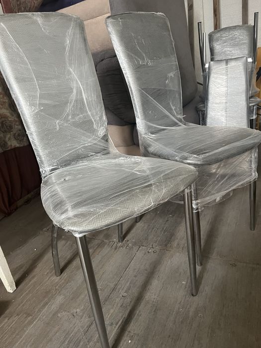 Продам стулья для кухни