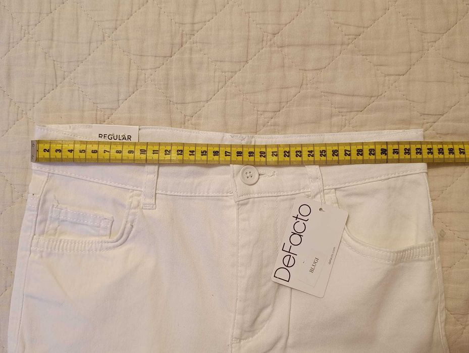 Pantaloni-blugi pentru băieți, culoare albă, vârstă 8-9ani