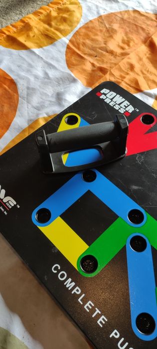 Стойка за лицеви опори