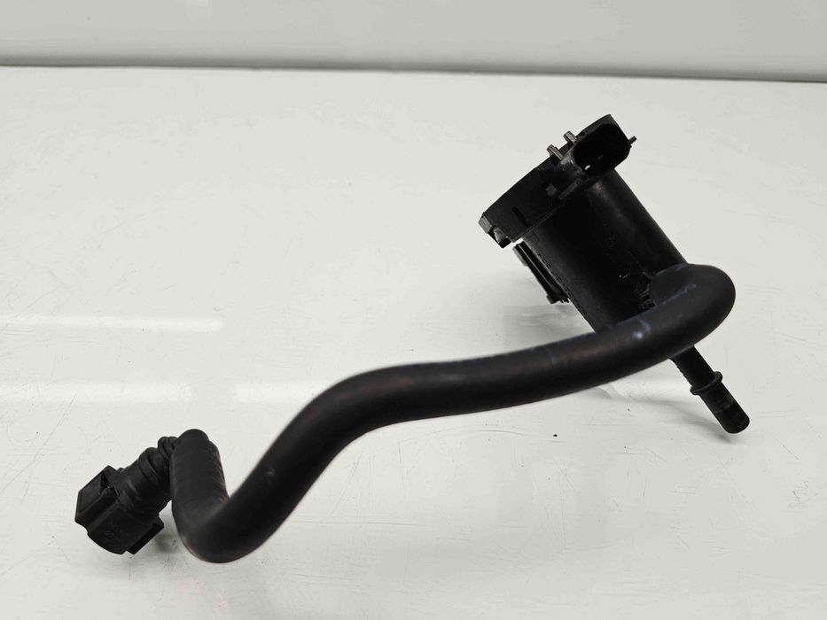 Supapa combustibil Mercedes Clasa C (W205) [Fabr 2014-prezent] A001476