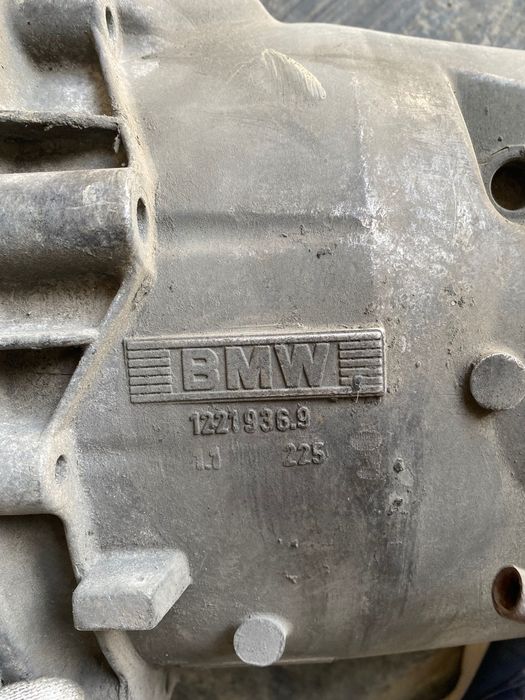 Коробка механическая Zf на Бмв е34, е36, е39 стояла на 2.5 Бмв е34