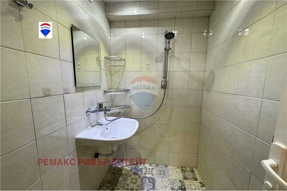 Тристаен апартамент за продажба кв. Широк център