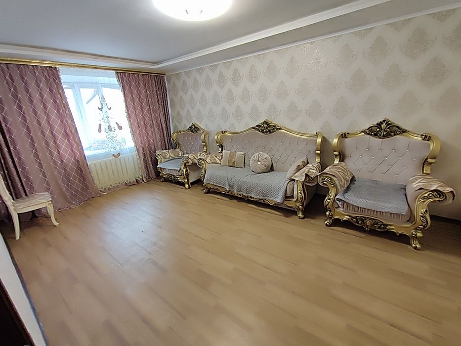 Продается 2-комн (3-21, 1 эт)