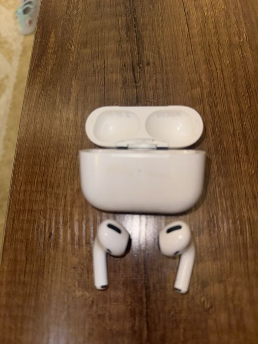 Продам Airpods pro