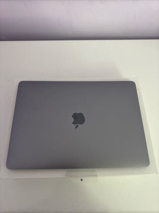 Macbook Pro M2 13 Inch