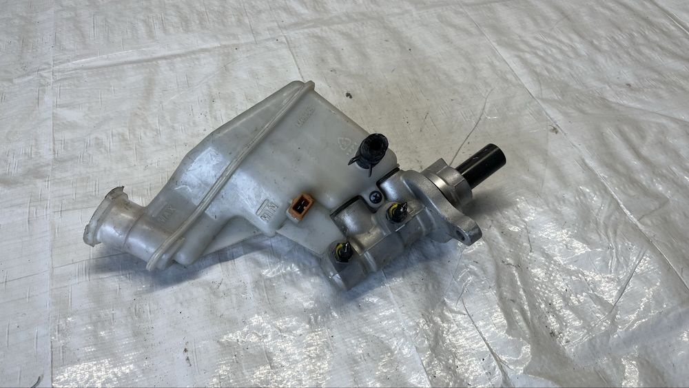 Kia Ceed спирачна помпа