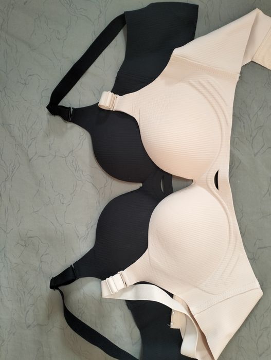 Бюстгальтеры бесшовные , купальники женские