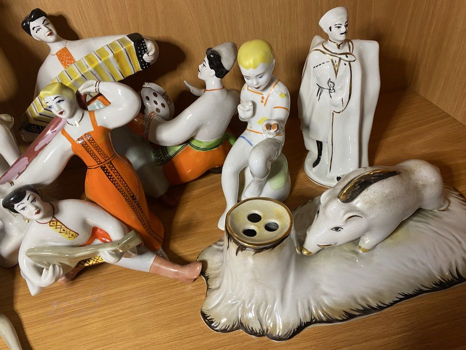 Продам статуэтки