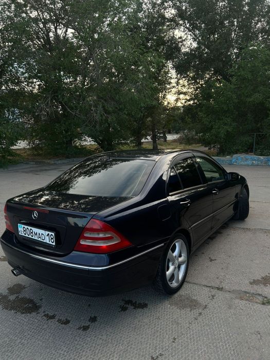 Mercedes Benz c 240