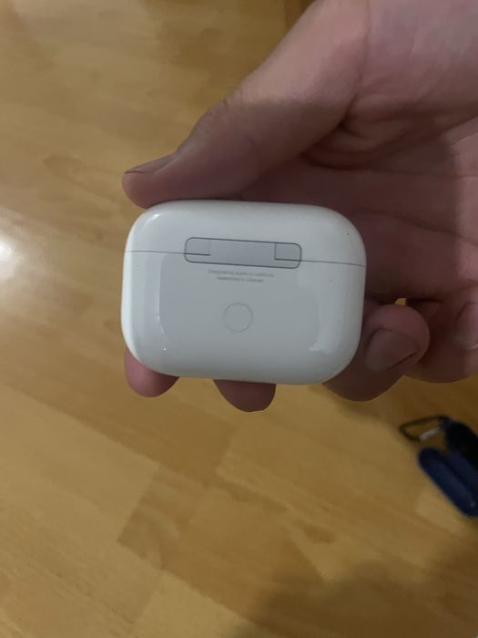 Airpods сатылады багасы 55000