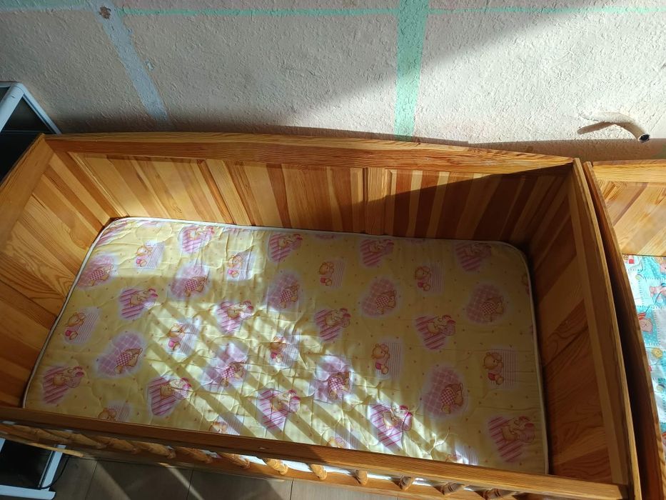 Дървени кошари с чекмеджета