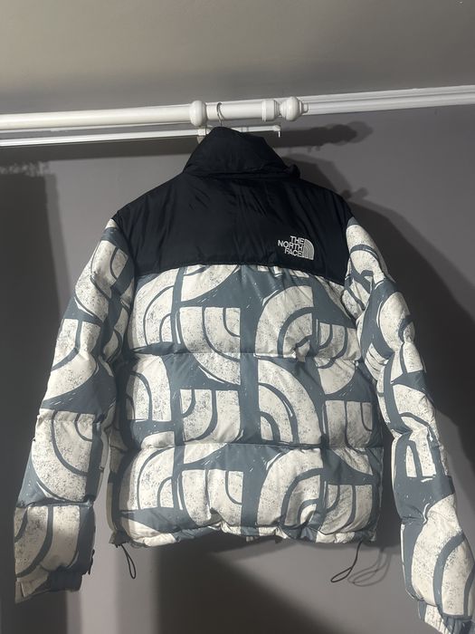The north face nuptse 700