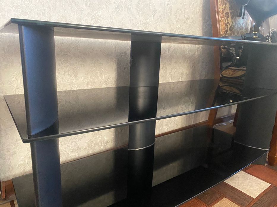 СРОЧНО Диван  3-2-1 б/у требует ремонта