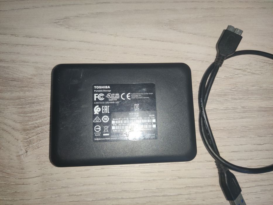 Toshiba жоски диск на 1т