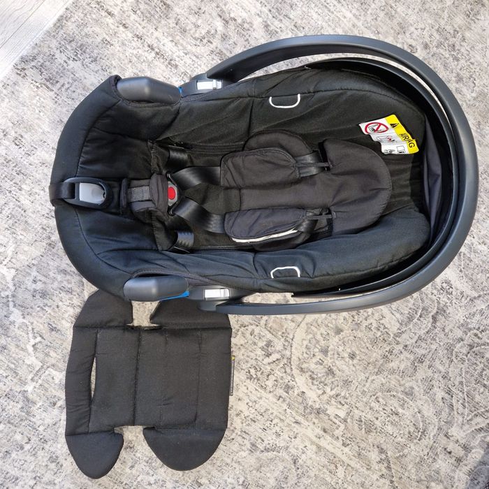 Scoica auto Babyzen cu insertie pentru nou nascut, isofix si adaptori