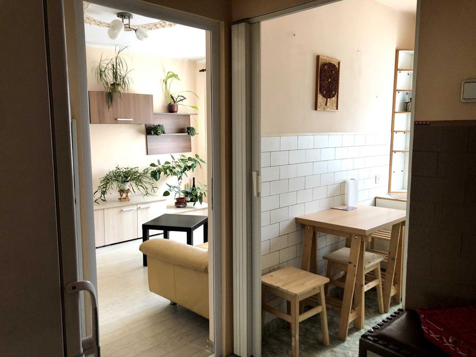 Apartament cu 3 camere, etaj 2, 45 mp, Dealul Florilor