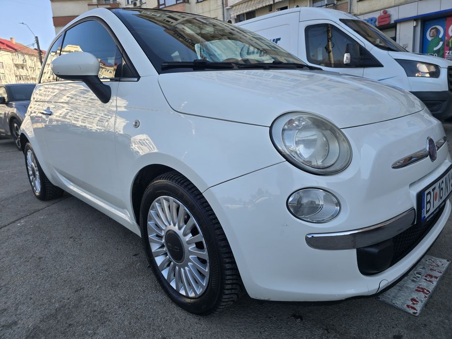 FIAT 500 panoramic ,benzină 2011
