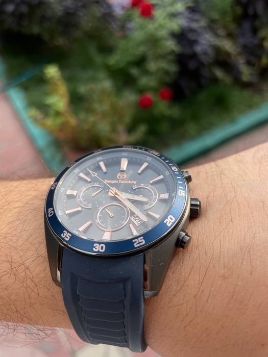 Срочно продам часы