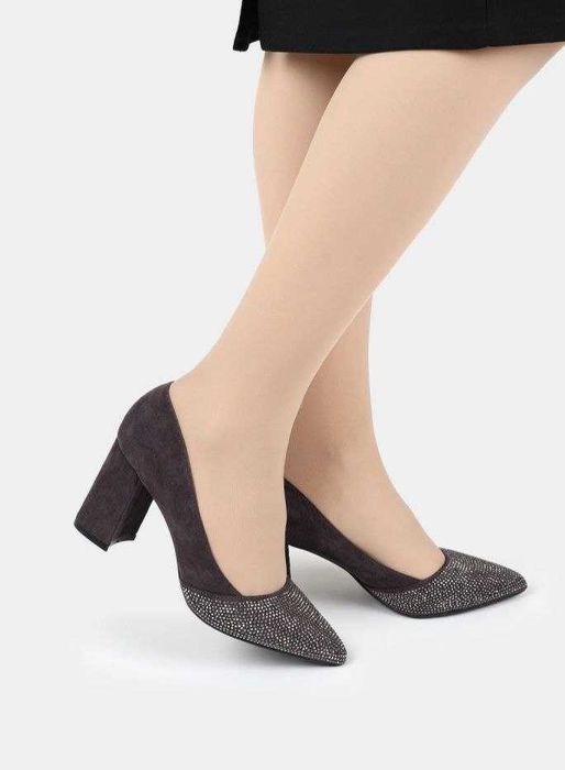 Продам женские туфли