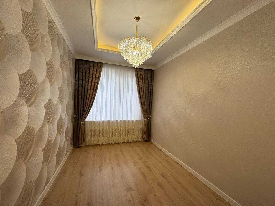 3 хоналик квартира 1 кават кирпичный дом, 5 микр, жомий