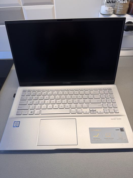 Laptop Asus Vivobook S15