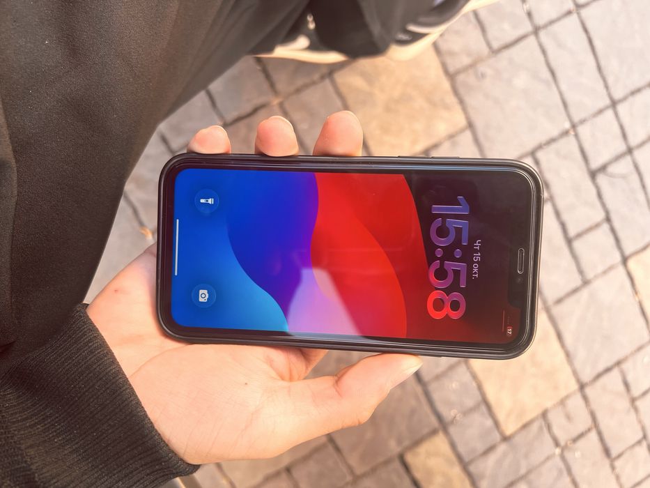 Iphone 11 продаю срочно