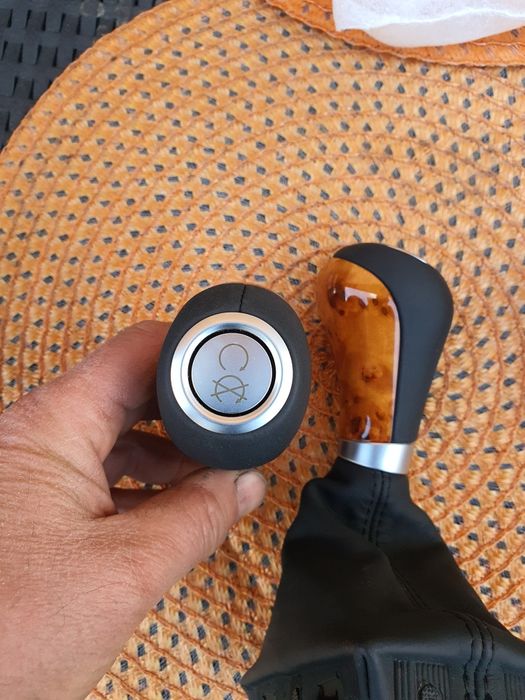 Nuci schimbator Mercedes