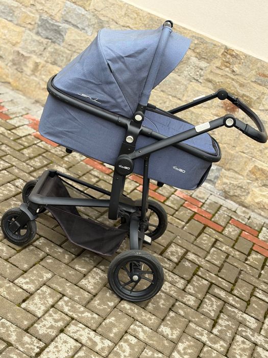 Бебешка количка 2 части