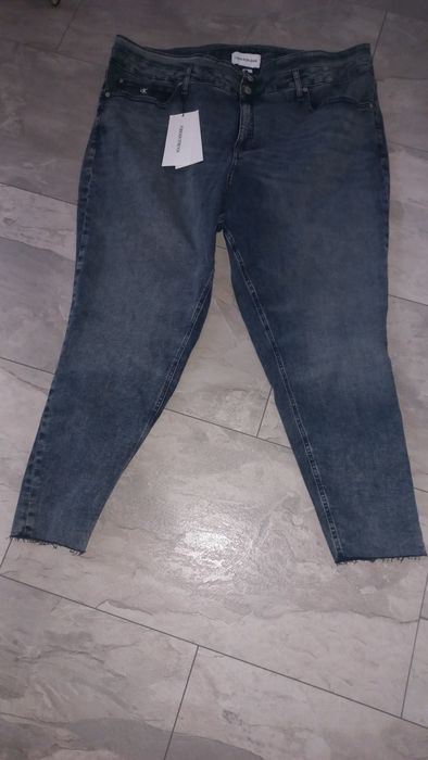 Дънки Calvin Klein Jeans.