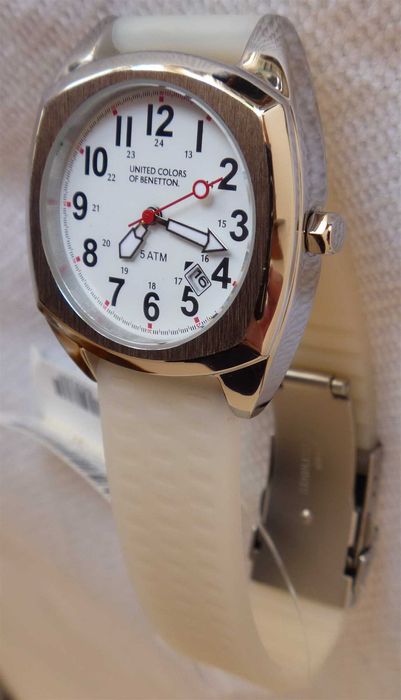 Нов! Ръчен часовник Бенетон UNITED COLORS OF BENETTON