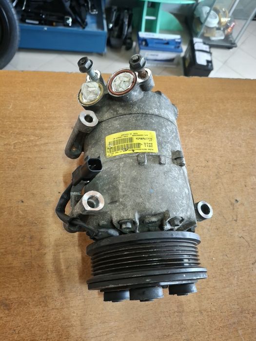 Compresor aer condiționat Ford Mondeo 4 Focus Volvo 2.0 Tdci