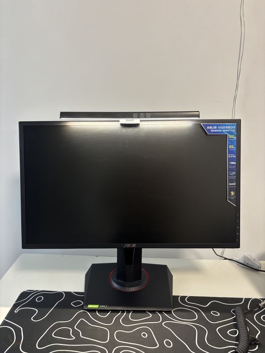 Продавам геймърски монитор ASUS VG248QG в много добро състояние.