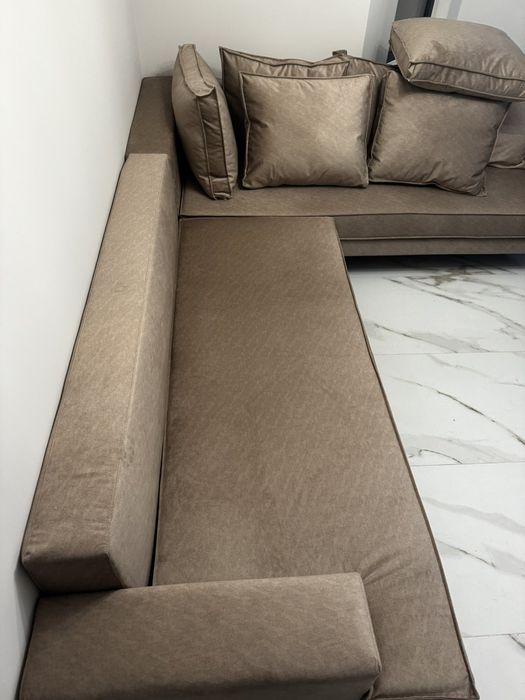 Разтегателен диван