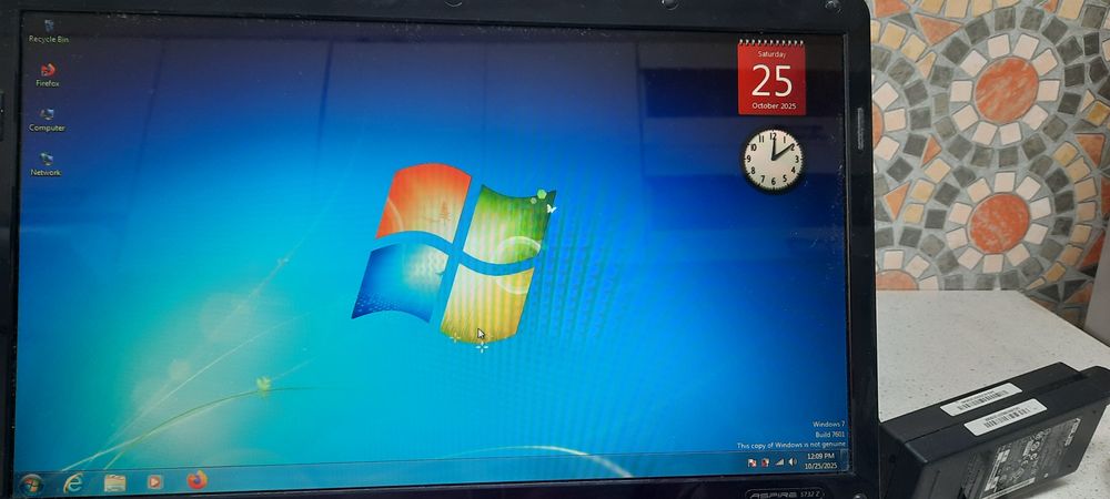 Vand doua laptop-uri