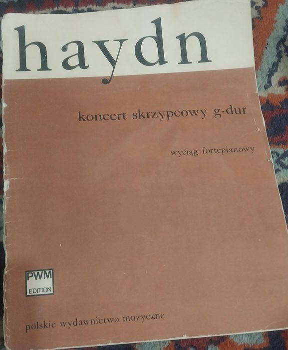 Продаю пьесы для скрипки, Фортепиано