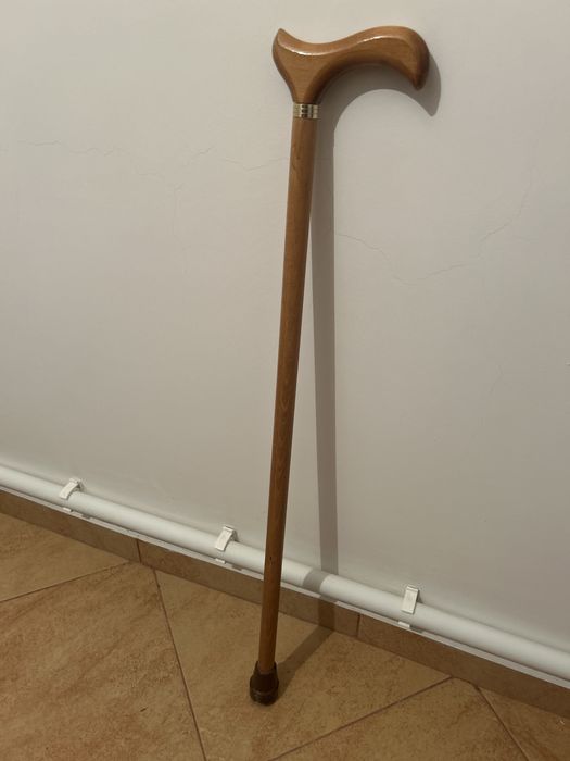 деревянная трость