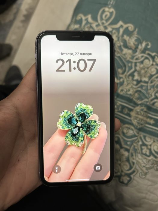 Продам Айфон 11 отлични состоянием