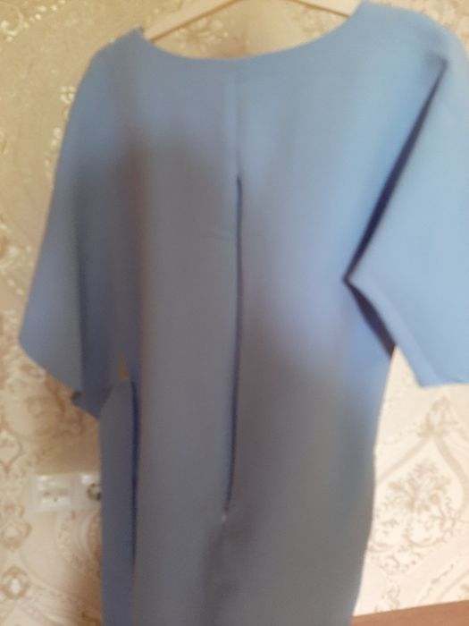 Почти новое платье