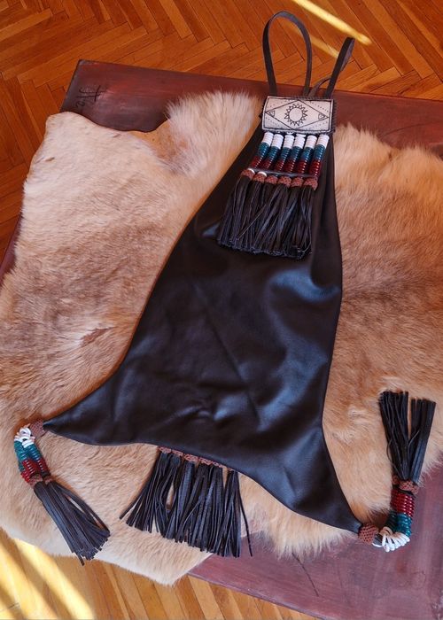 Изработка на чанти за гайди.