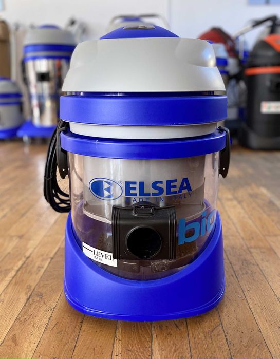 Aspirator Profesional Praf - Lichide 1200 W cu Filtraj prin Apa